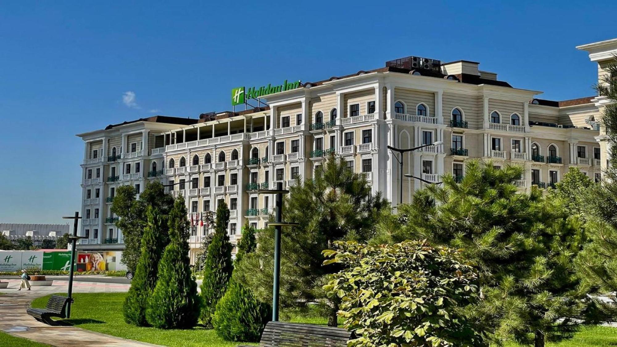 Holiday Inn Tashkent City By Ihg Exterior photo