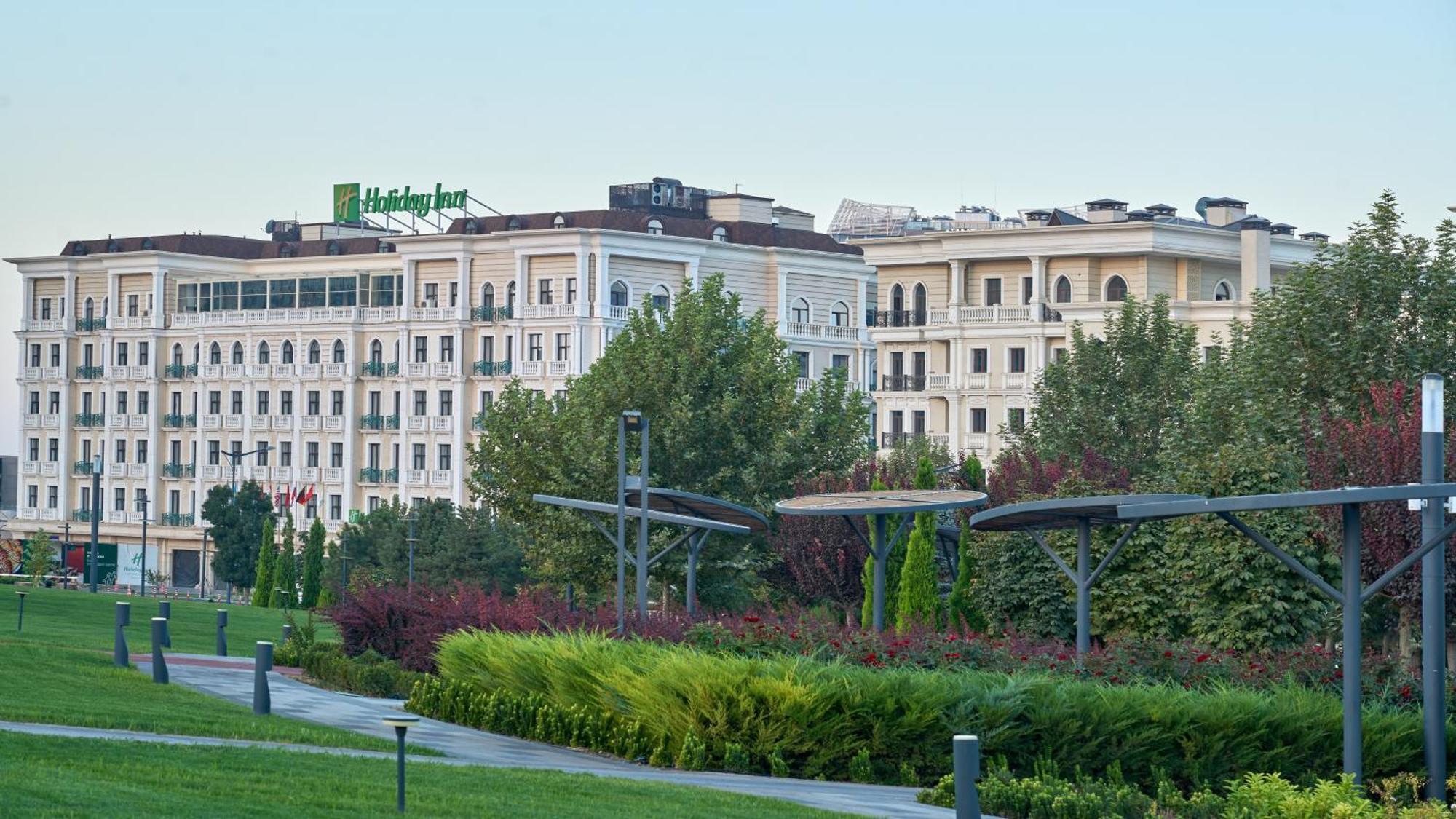 Holiday Inn Tashkent City By Ihg Exterior photo