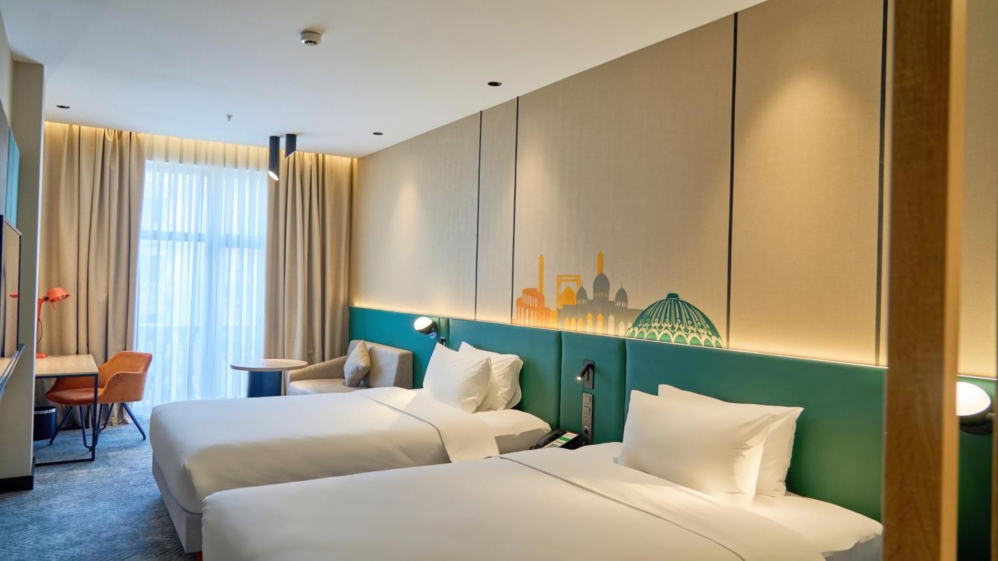 Holiday Inn Tashkent City By Ihg Exterior photo