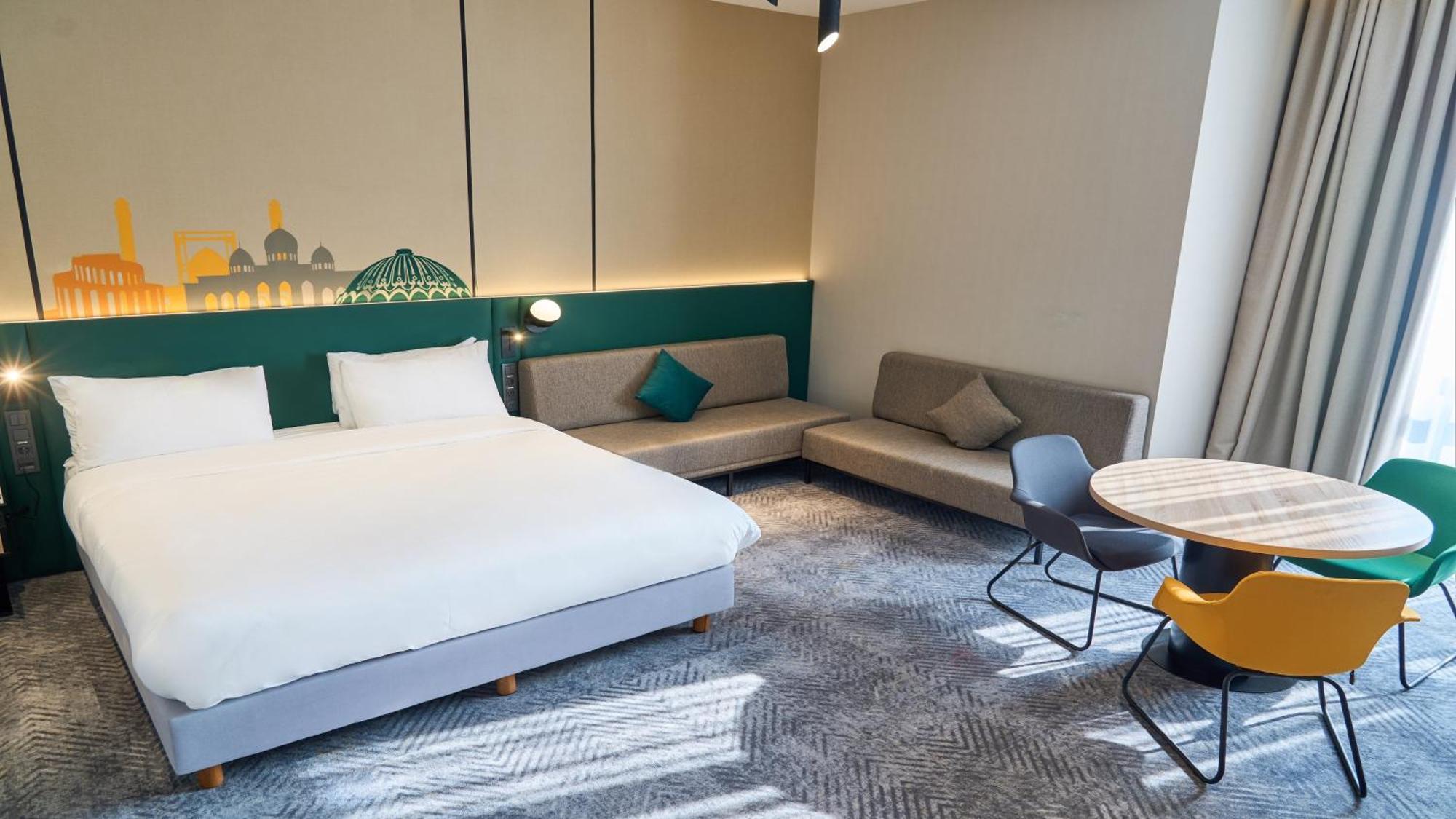 Holiday Inn Tashkent City By Ihg Exterior photo