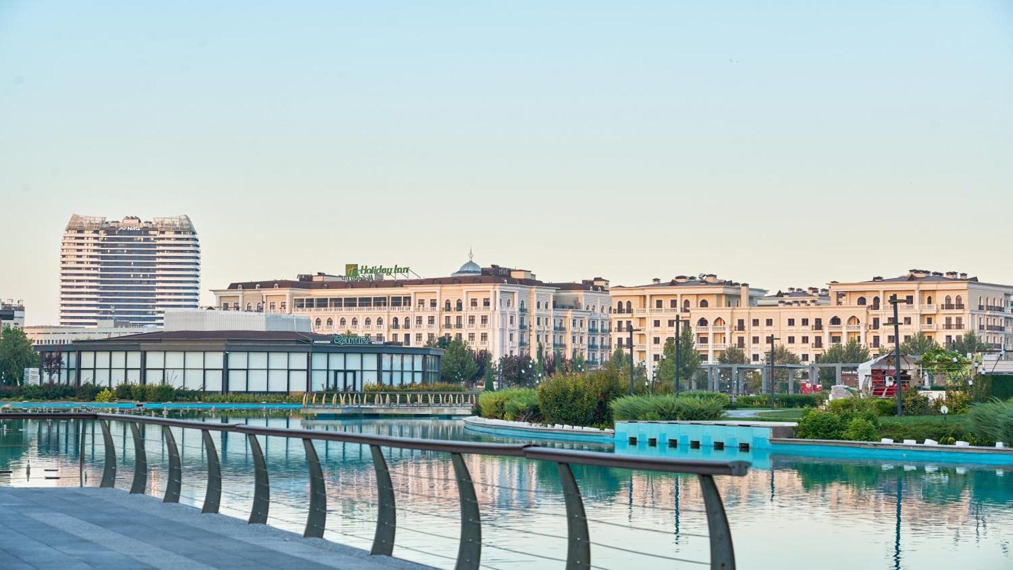 Holiday Inn Tashkent City By Ihg Exterior photo