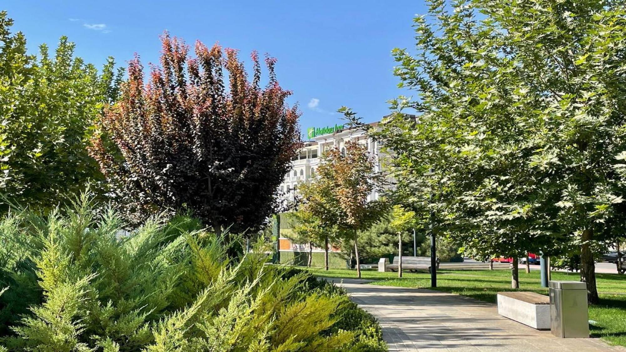 Holiday Inn Tashkent City By Ihg Exterior photo